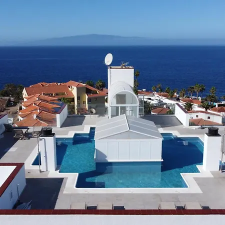 Lilias - Private Heatable Pool, Bbq, Free Wifi *