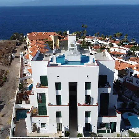 Lilias - Private Heatable Pool, Bbq, Free Wifi *